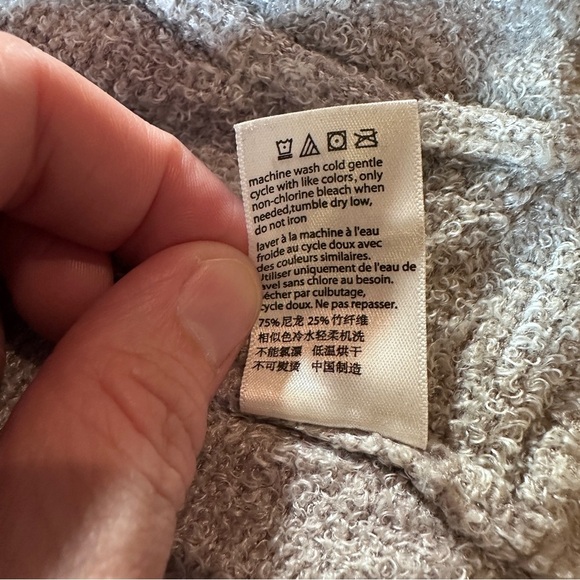 Barefoot Dreams Cozy Gray Cardigan - Picture 7 of 7